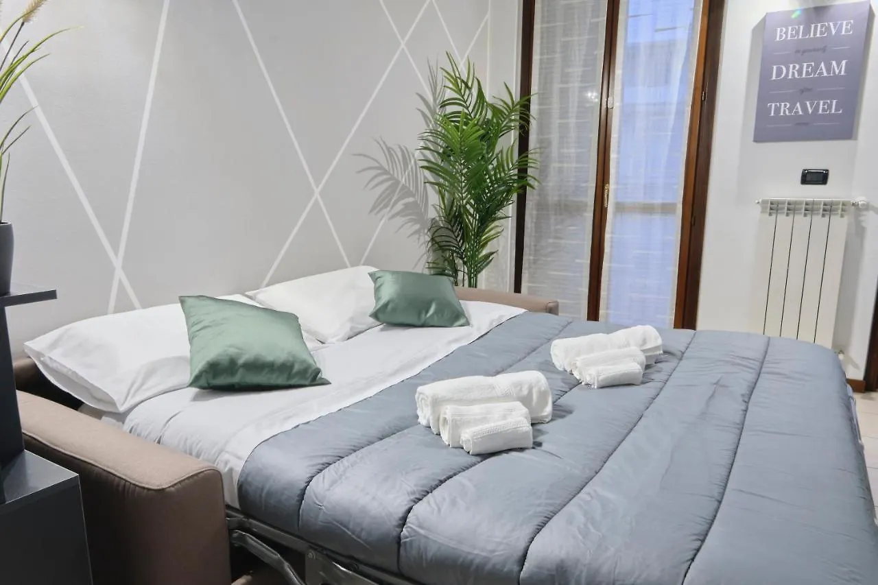 Seveso-Stazione Design, Wifi & Garage Privato Apartment  Seveso